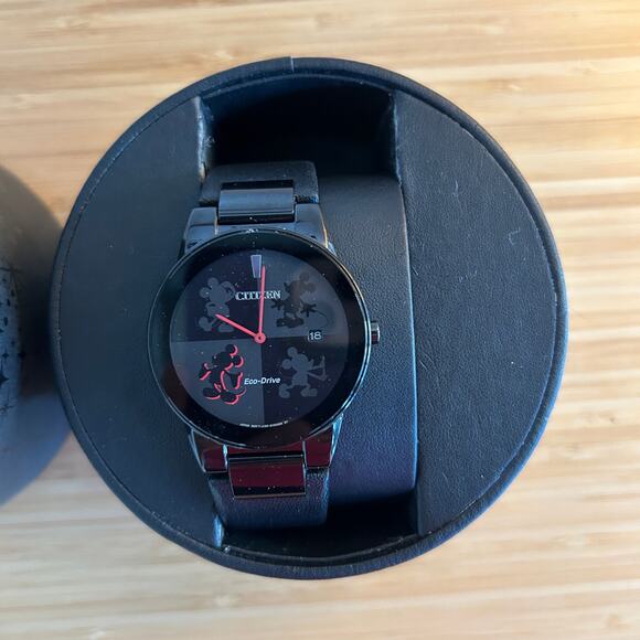 Citizen Men’s Mickey Mouse Watch In Box - Picture 2 of 7